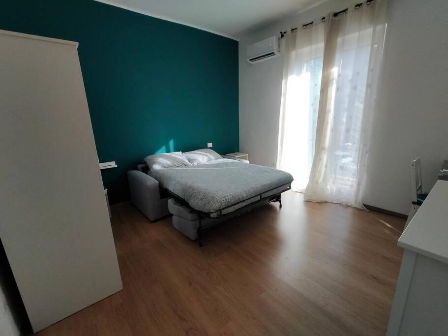 Aura Apartment Bari Kültér fotó