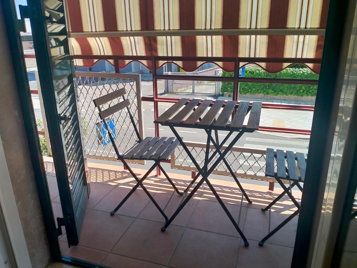 Aura Apartment Bari Kültér fotó