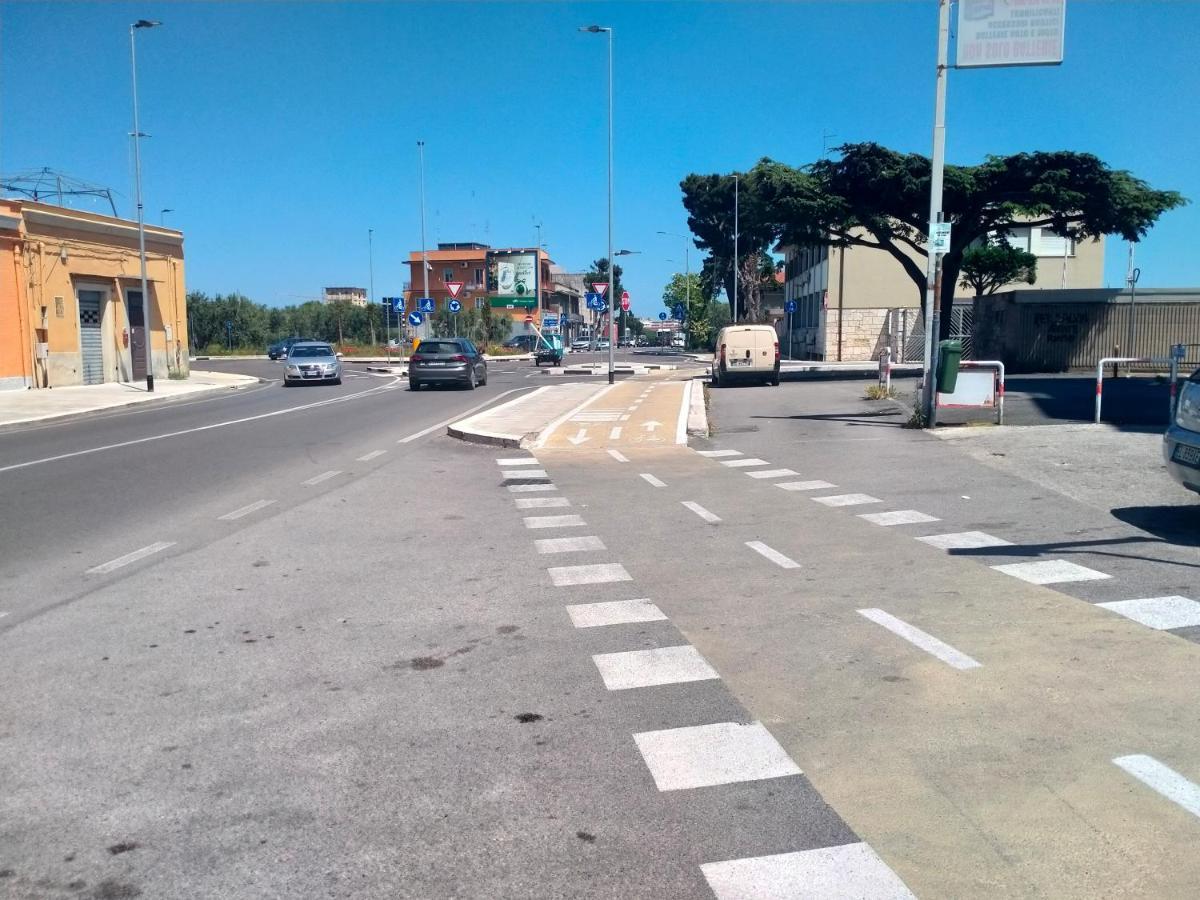 Aura Apartment Bari Kültér fotó