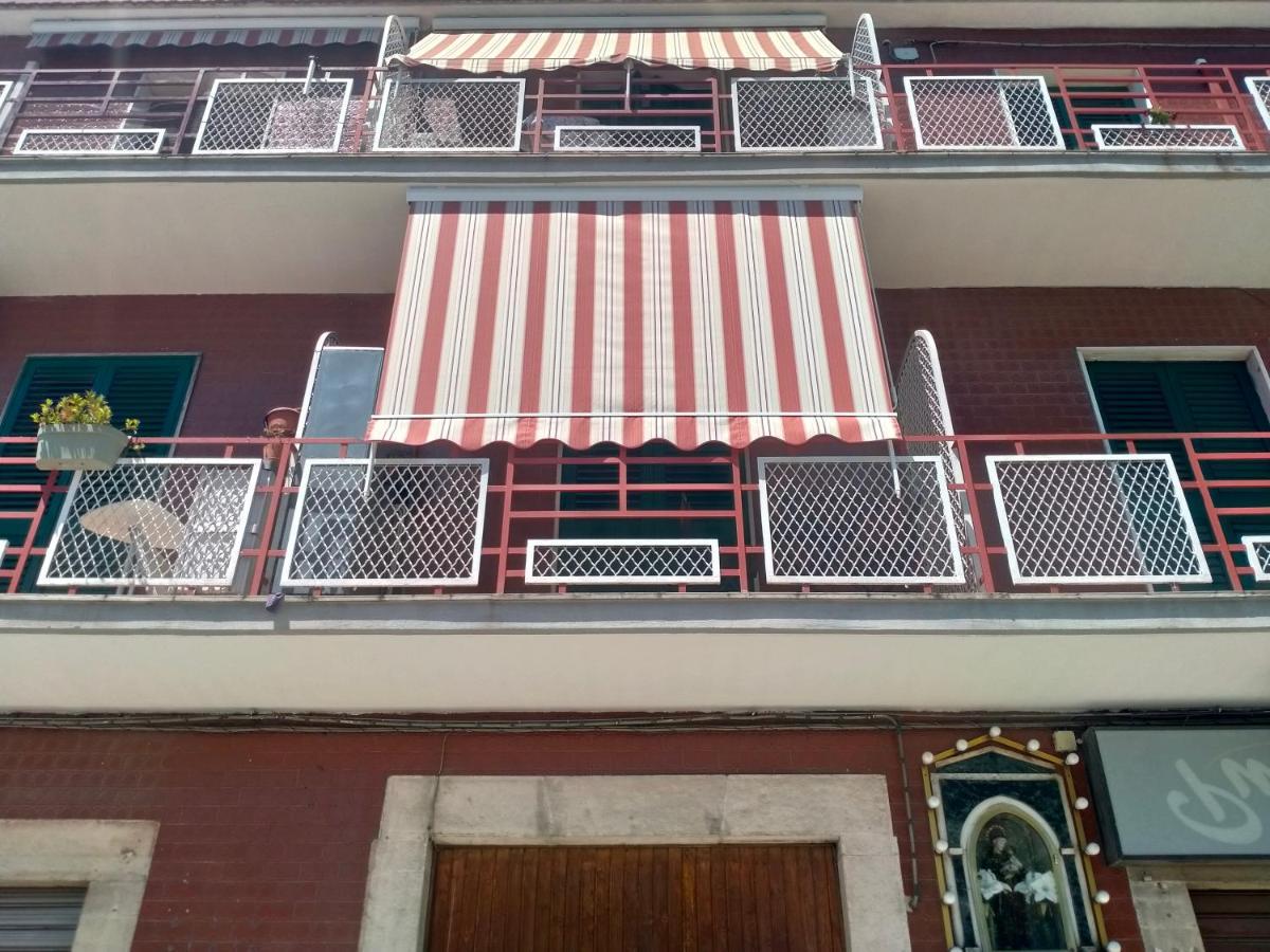 Aura Apartment Bari Kültér fotó