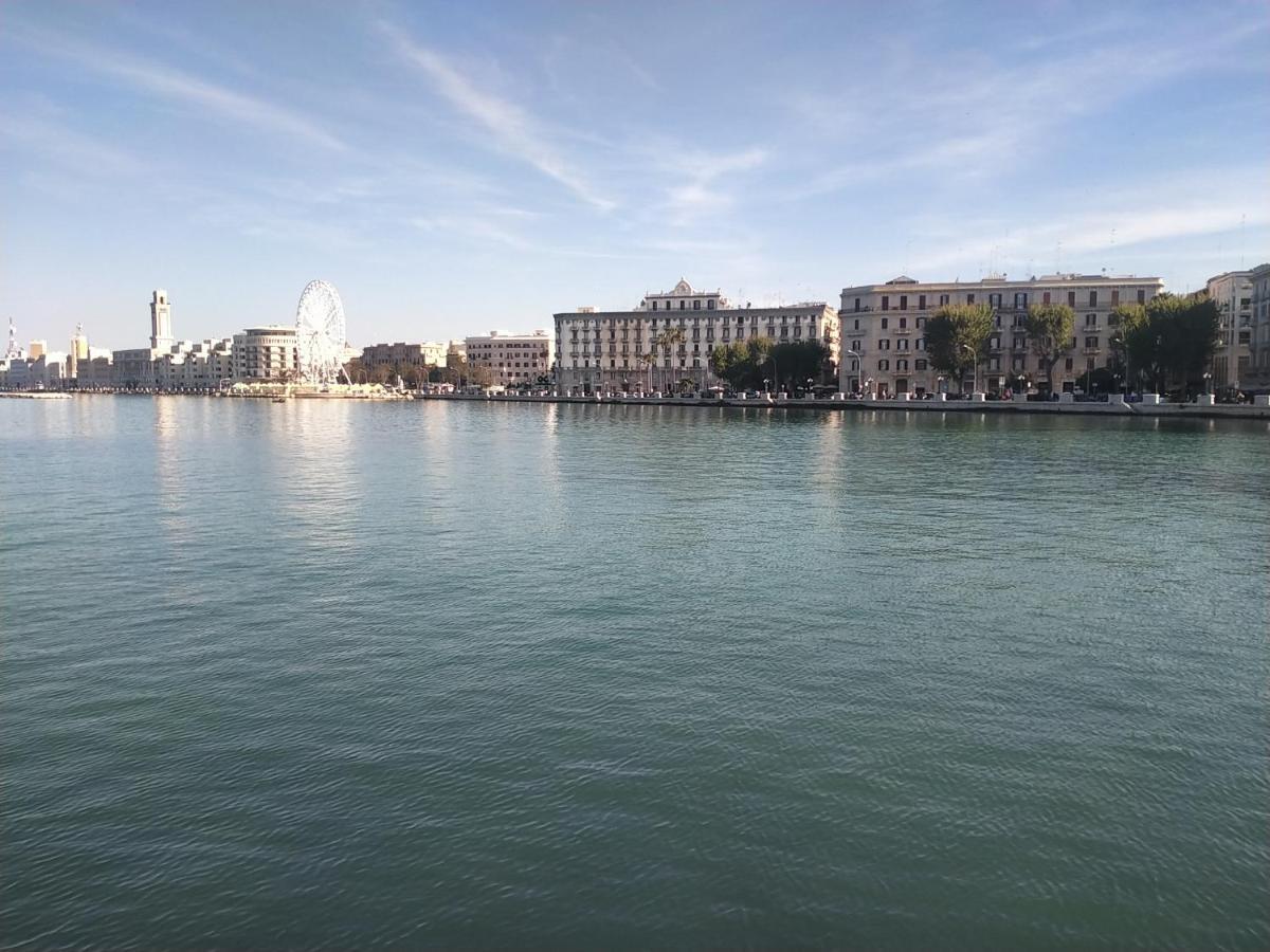 Aura Apartment Bari Kültér fotó